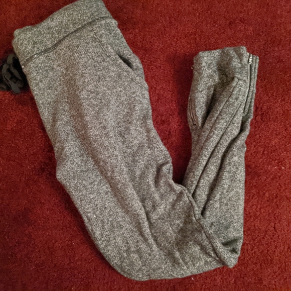 aerie Pants - Aerie Grey speckled joggers size large